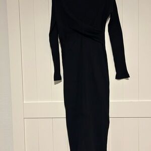 Elegant Black Long Sleeve Dress